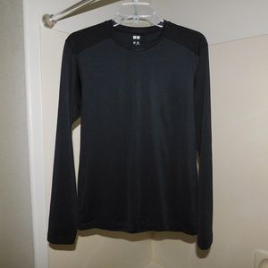 UNIQLO Mens Athletic Long Sleeve Shirt